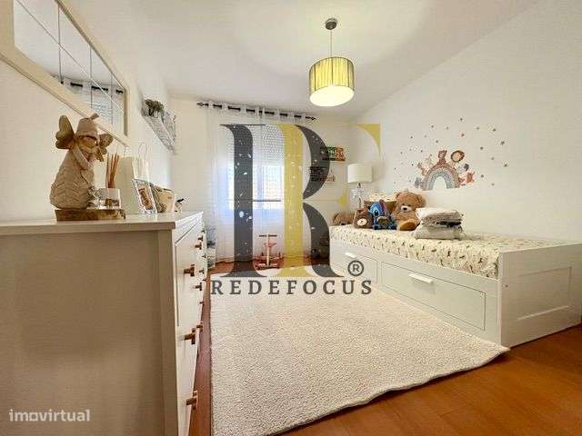 Apartamento T2+1 Renovado em Gulpilhares-16