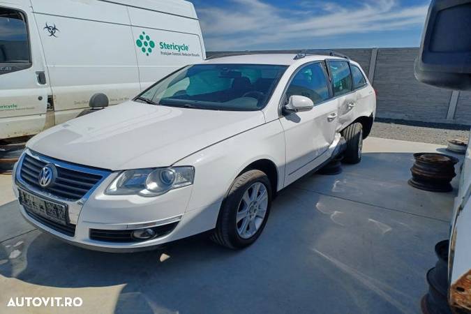 Vas lichid parbriz Volkswagen VW Passat B6  [din 2005 pana  2010] seria wagon 5-usi 2.0 BlueTDI MT - 5