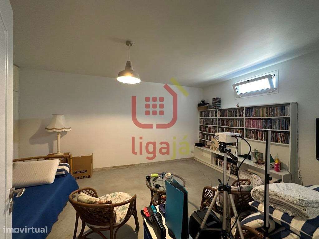 Moradia T3 com terreno - Gondemaria!-41