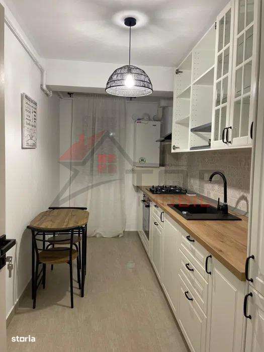 Apartament cu 2 camere decomandat, etajul 1, loc de parcare  - Valea L-5