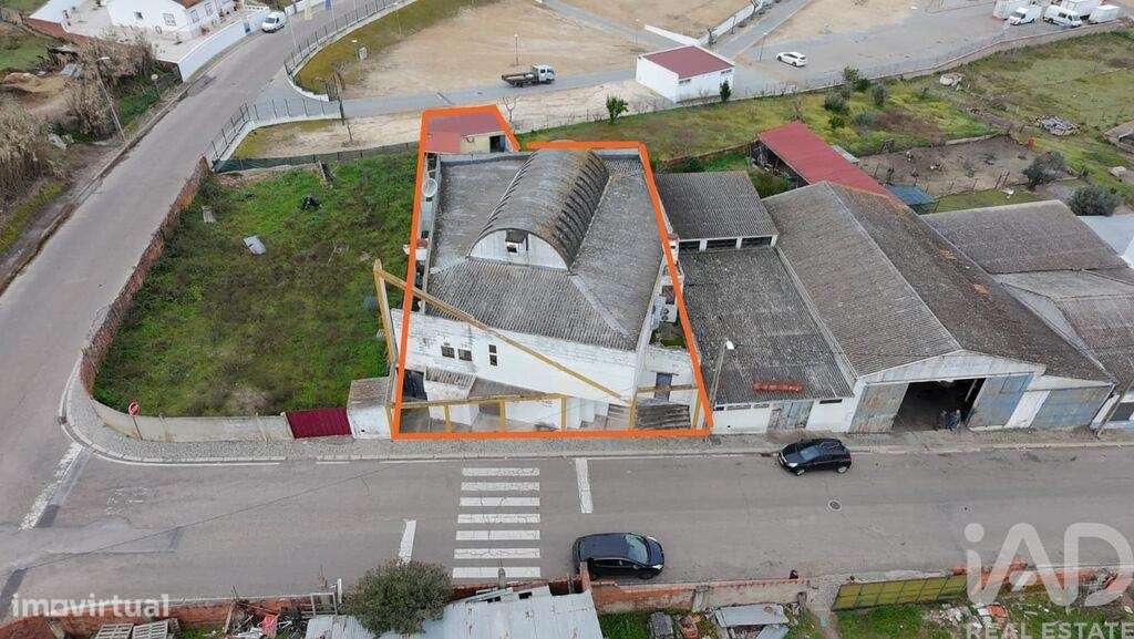 Loja / Estabelecimento Comercial em Mora de 330,00 m2 - Grande imagem: 2/5