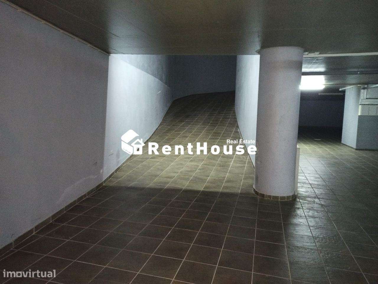 Garagem Central - Grande imagem: 3/3