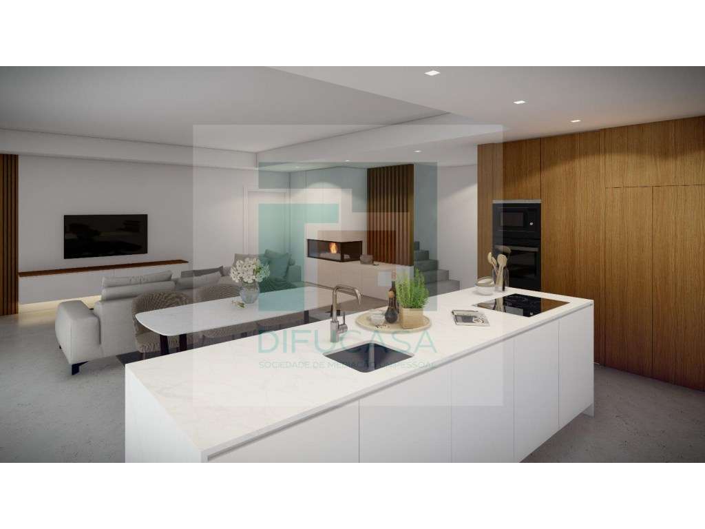 Moradia Isolada T4 c/ Piscina e Garagem - Grande imagem: 4/21