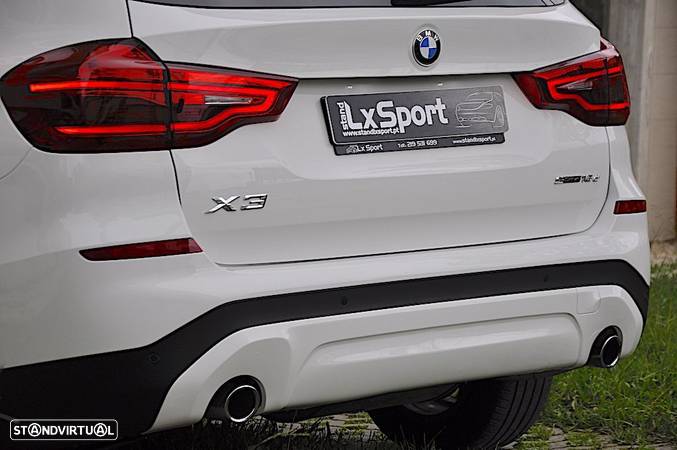 BMW X3 18 d sDrive Auto - 10