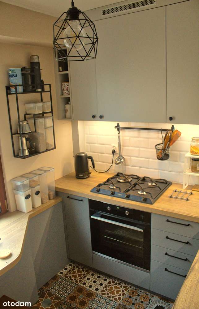 3 pokoje, Bezpośrednio, Oddzielna kuchnia, 2 piętro - Pełny obrazek: 2/8