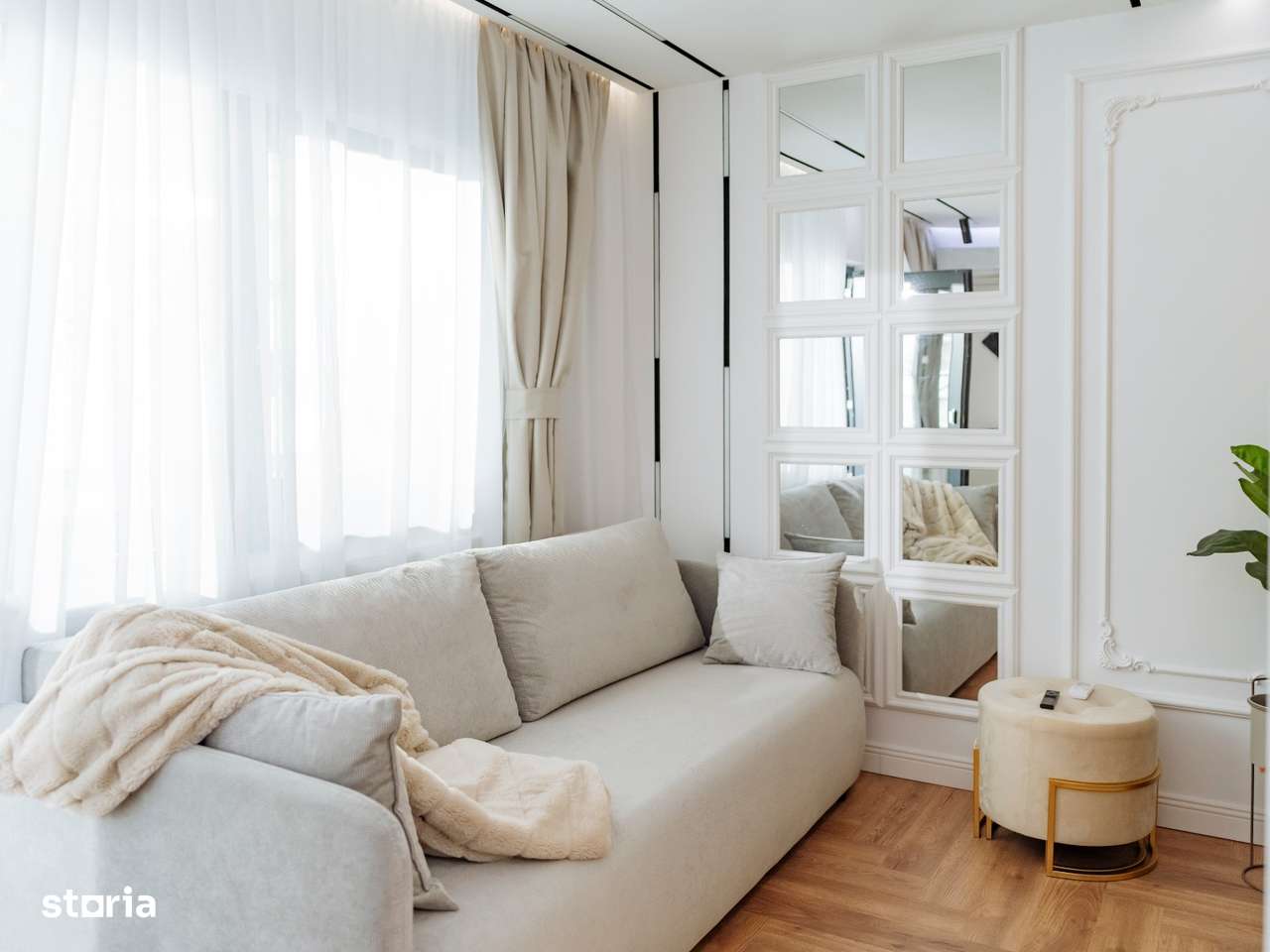 Decebal-garsoniera renovata-3/4-dec, mobilata+utilata lux,135000 €-1