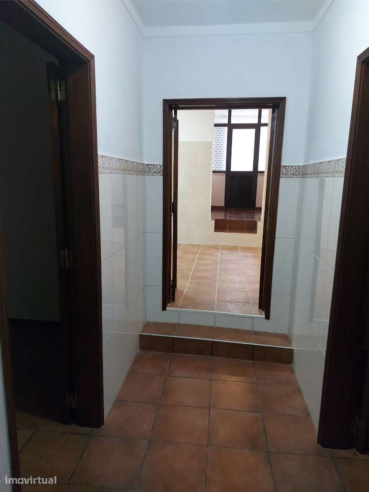 Moradia Geminada em banda T3 - Selmes - Grande imagem: 5/24