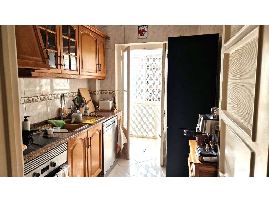 T1 em Santa Engrácia - São Vicente - Apartamento com Parqueamento e...-5