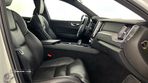 Volvo XC 60 2.0 T6 PHEV R-Design AWD - 12