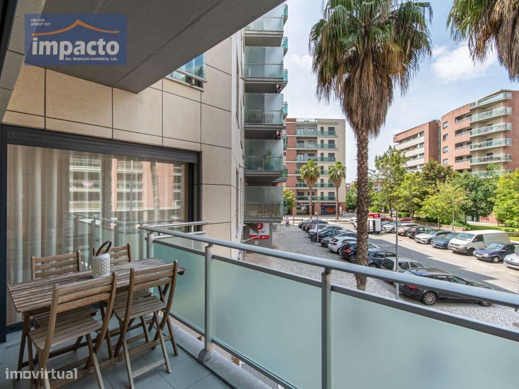 Malva Rosa,Excelente T4,coz equipada,Ar cond,asp central,Box 2 viat...-30