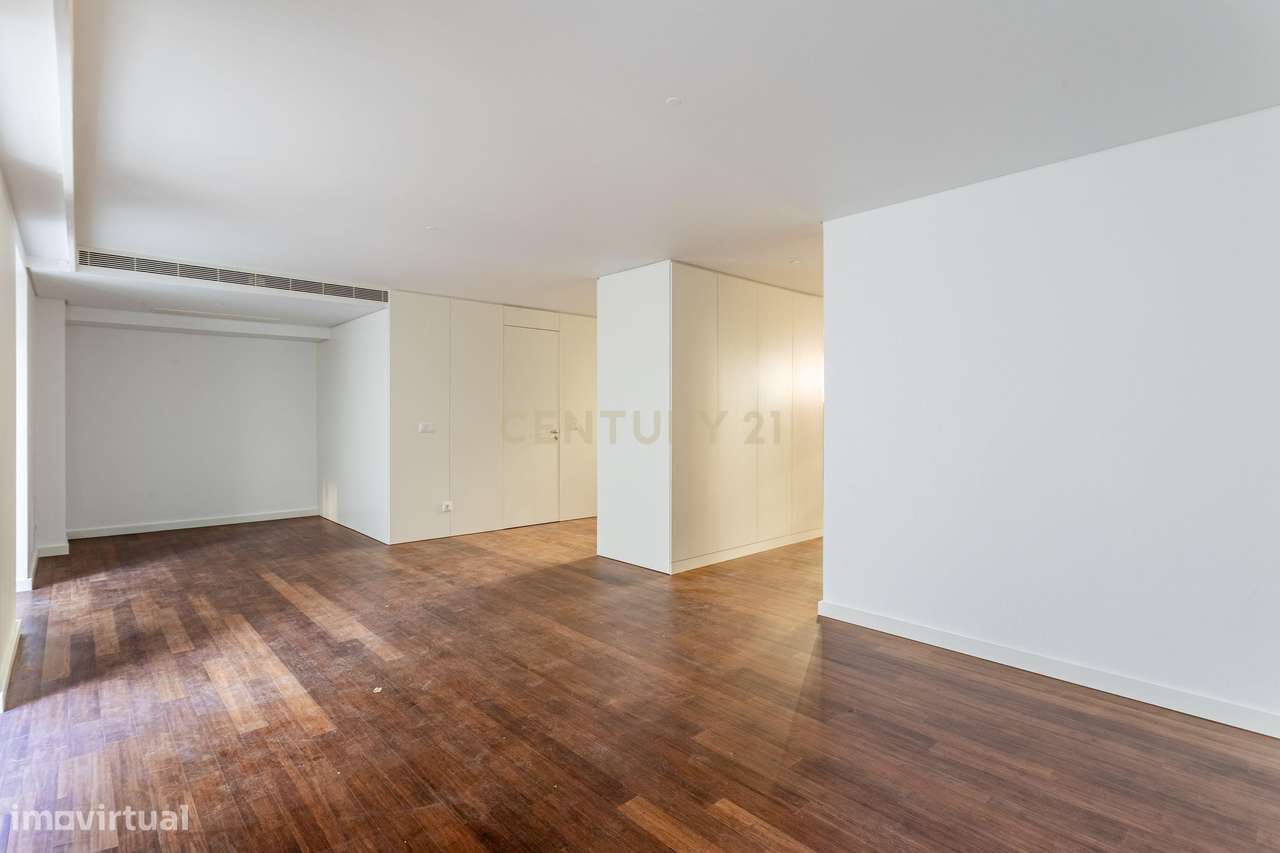 Apartamento T3 Duplex novo com jardim Rua Palmira Lisboa - Grande imagem: 3/15