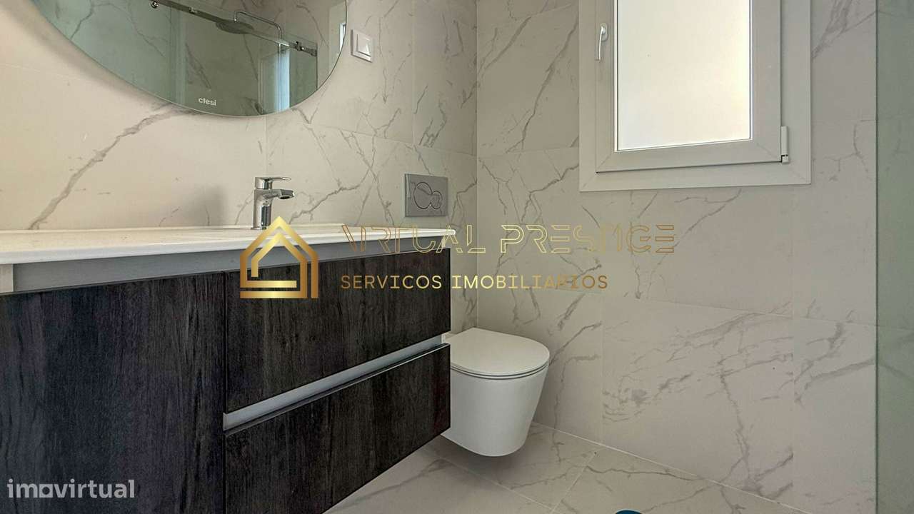 Moradia T4 Nova - 2 Suites - Piscina - Garagem - Valadares-5