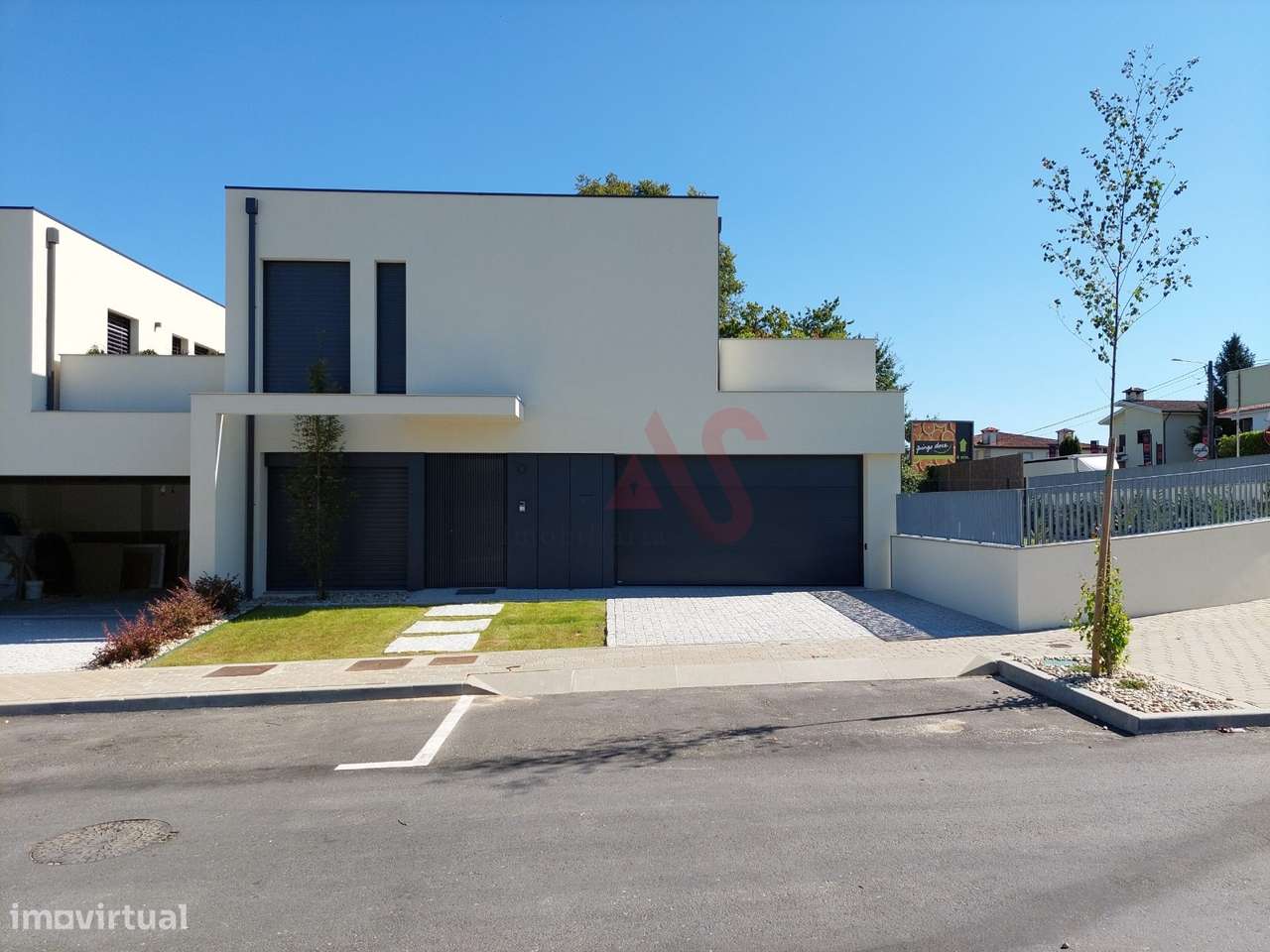 Moradia T3 em Palmeira, Braga - Grande imagem: 1/15