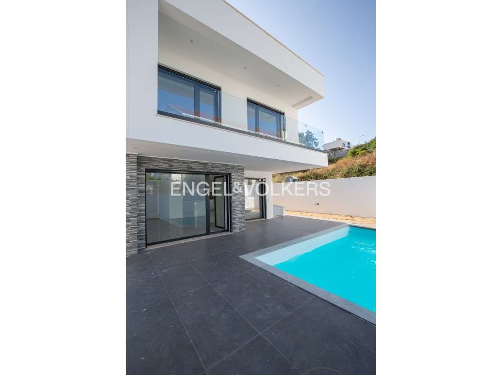 Moradia Moderna T4+2 com Piscina Perto de Lisboa - Charneca da Capa... - Grande imagem: 2/33
