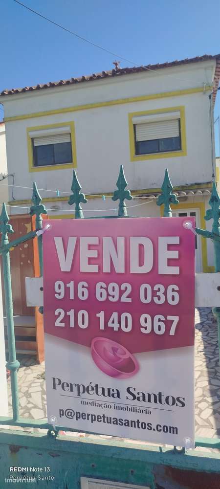 Excelente Andar de Moradia(1º andar) 4 assoalhadas totalmente renovado-5