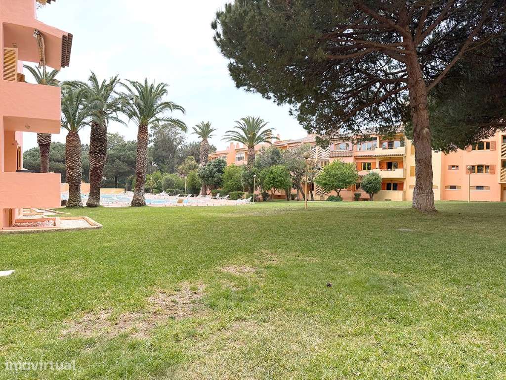 Apartamento T3 com garagem e piscina a venda em Cascais-32