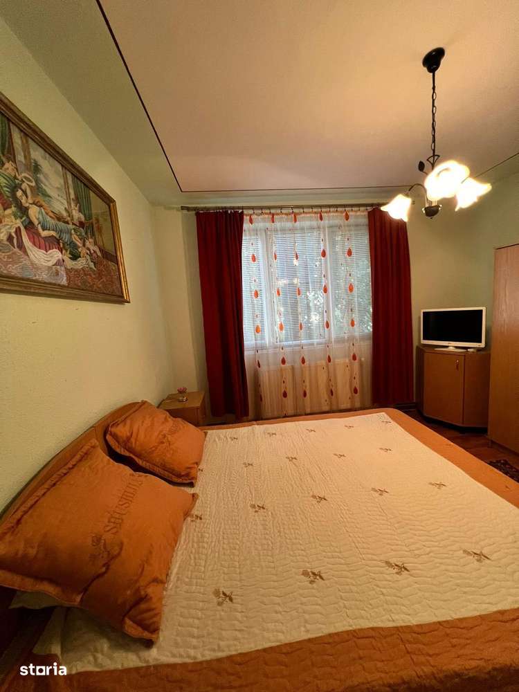 De închiriat 2 camere, Podgoria etaj 1, centrală proprie - Imagine principală: 4/9