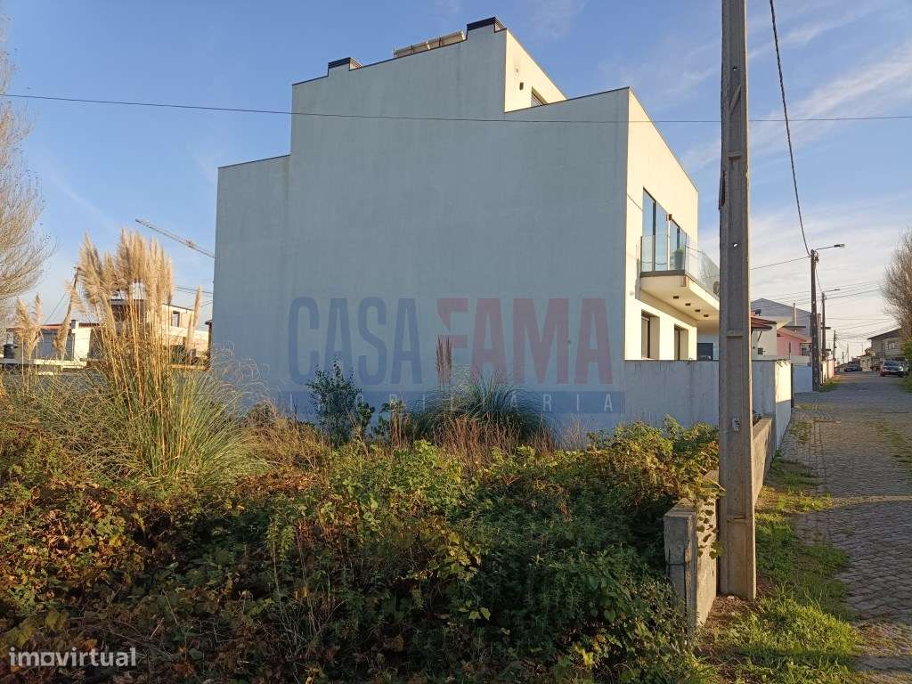 Terreno com Projeto Aprovado - Lavra - Grande imagem: 3/18