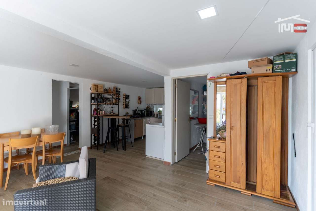 MORADIA T3 REMODELADA | ENTRADA DE FÁTIMA-26