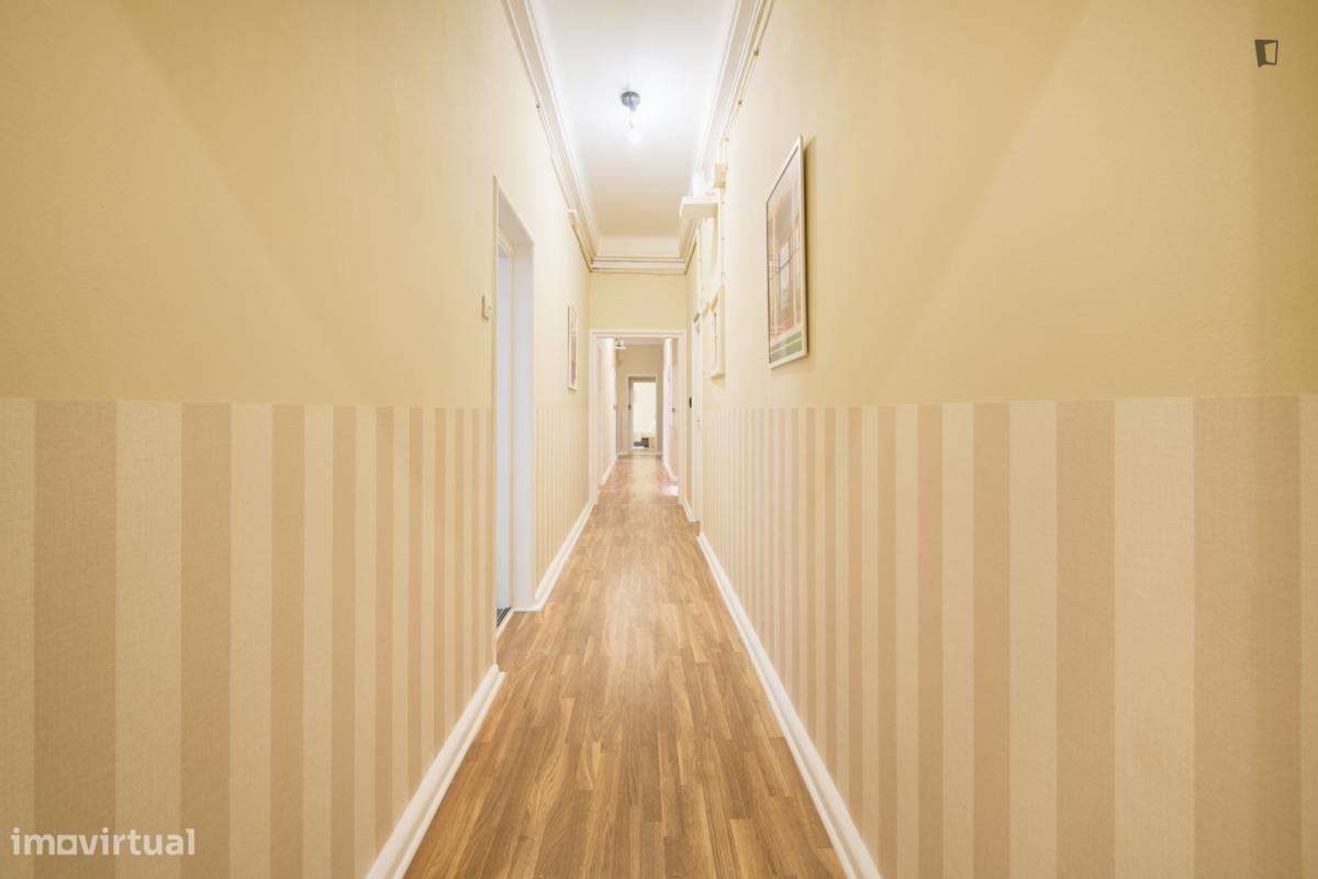 Quarto - localizado em Alameda Lisbon - Grande imagem: 3/10