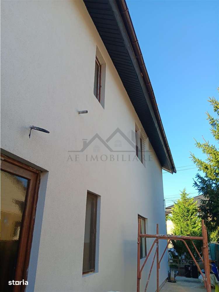 Ocazie Vila P+E 193mp doua bai doua bucatarii doua living 6 dormitoare - Imagine principală: 5/20