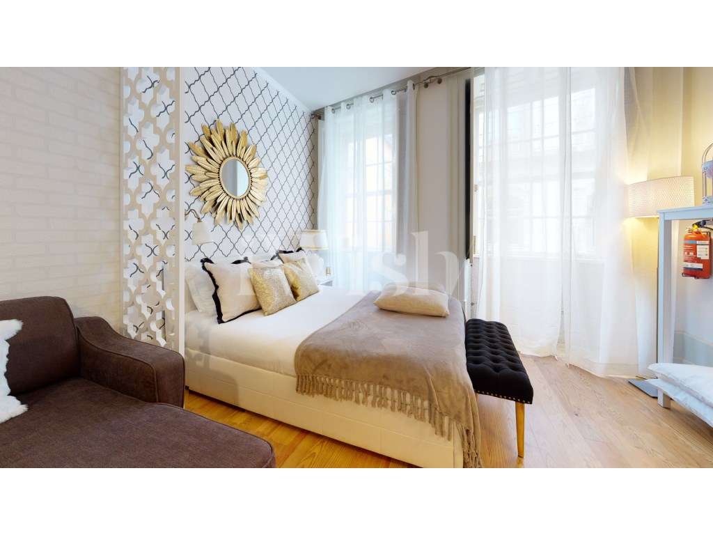 Investimento Seguro no Porto: Apartamento T0 Totalmente Mobilado - Grande imagem: 4/14