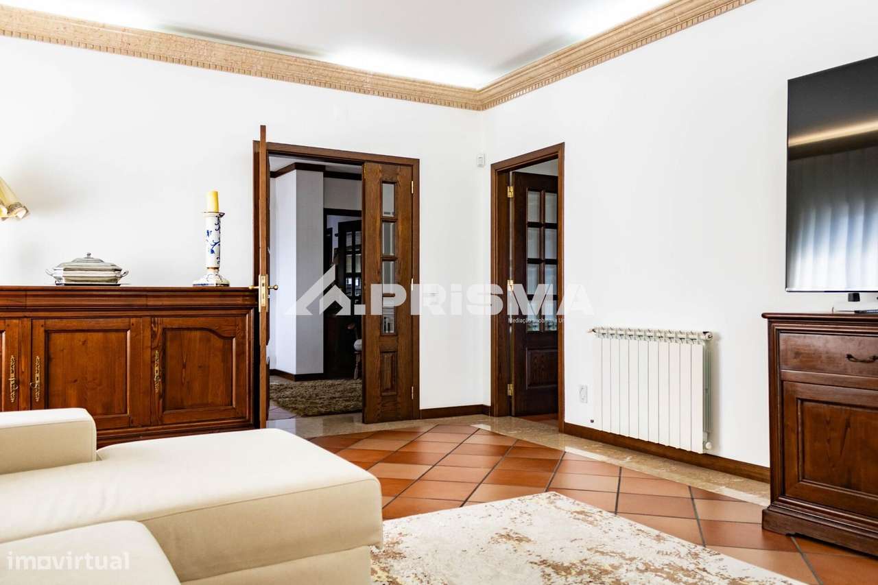 Moradia T5 para Venda em C. Branco - Grande imagem: 2/60