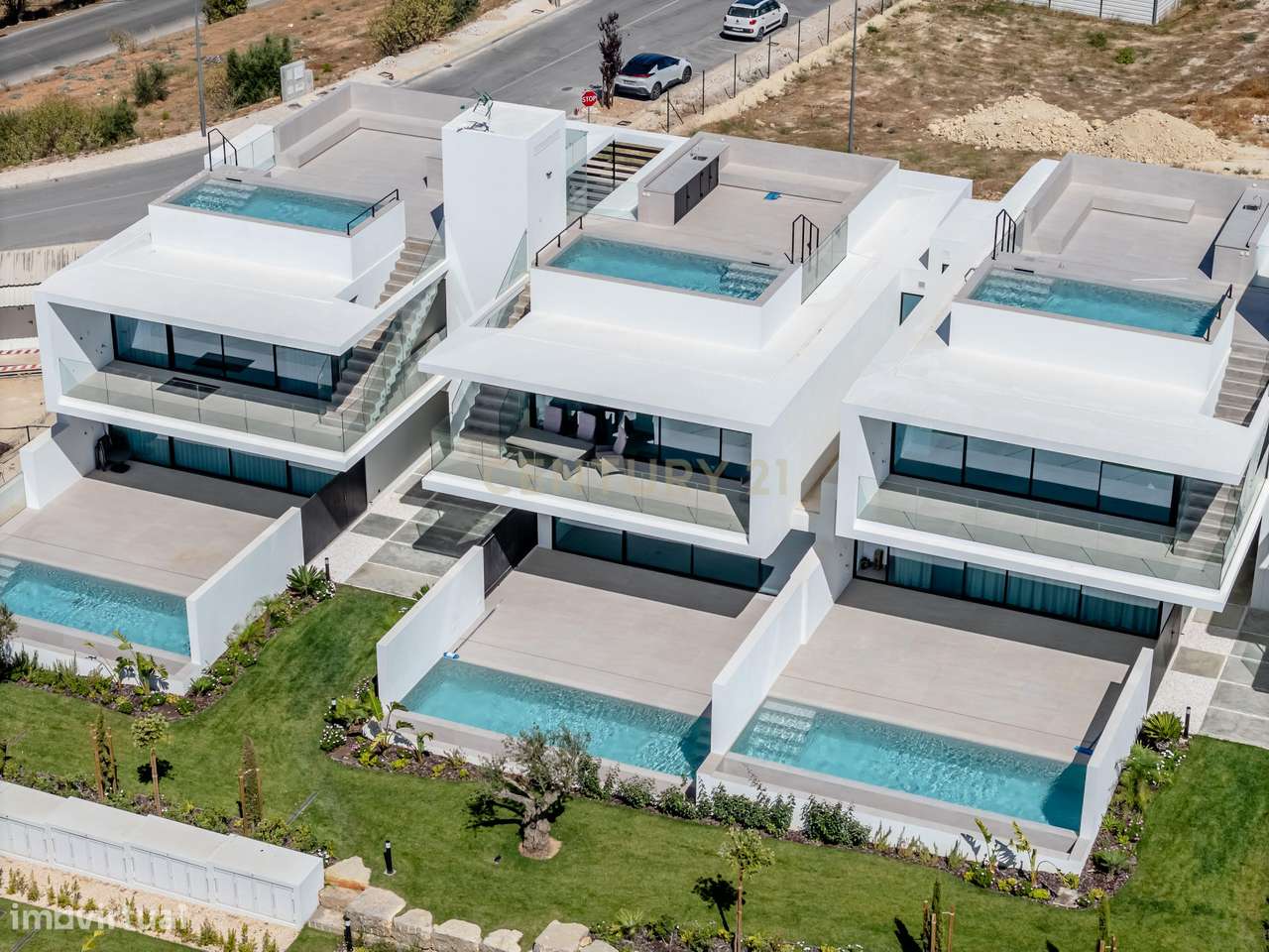 Apartamentos novos com 2 quartos, piscina privativa, elevador e garage - Grande imagem: 5/31