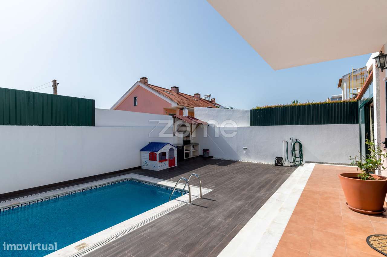 Moradia T4+1, com piscina-34
