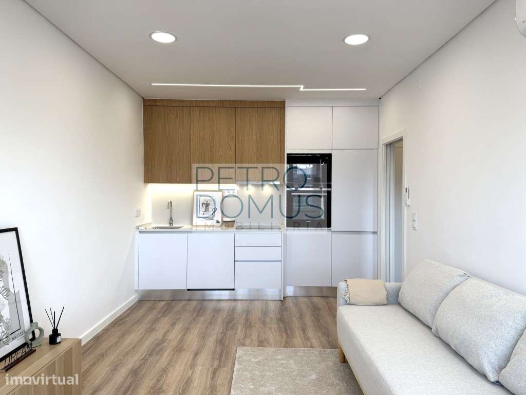 T1 TOTALMENTE REMODELADO E MOBILADO - S. DOMINGOS DE BENFICA - Grande imagem: 5/14