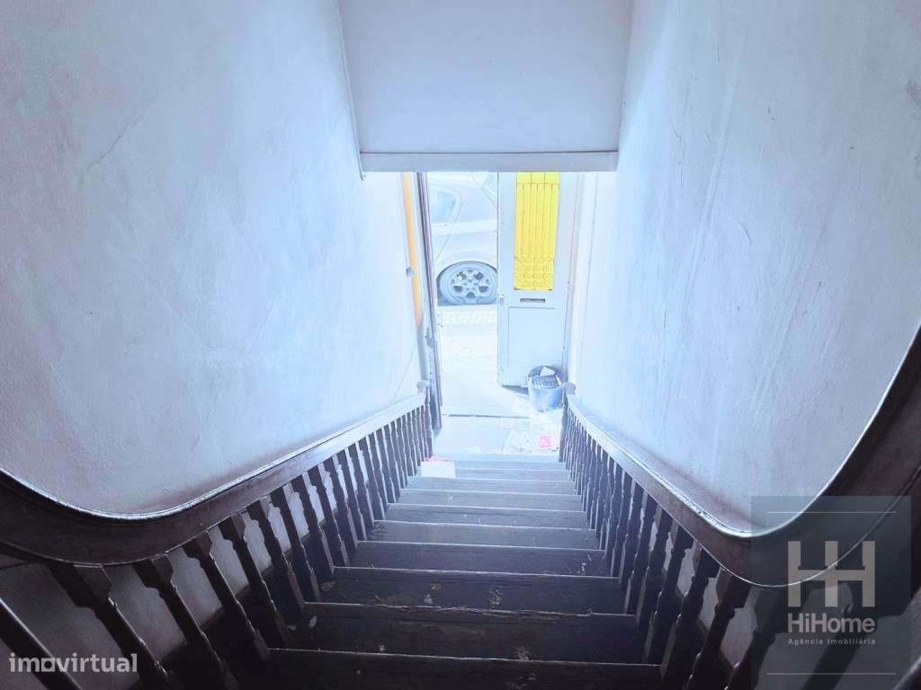 Prédio com projecto para 4 apartamentos no centro do Funchal-11