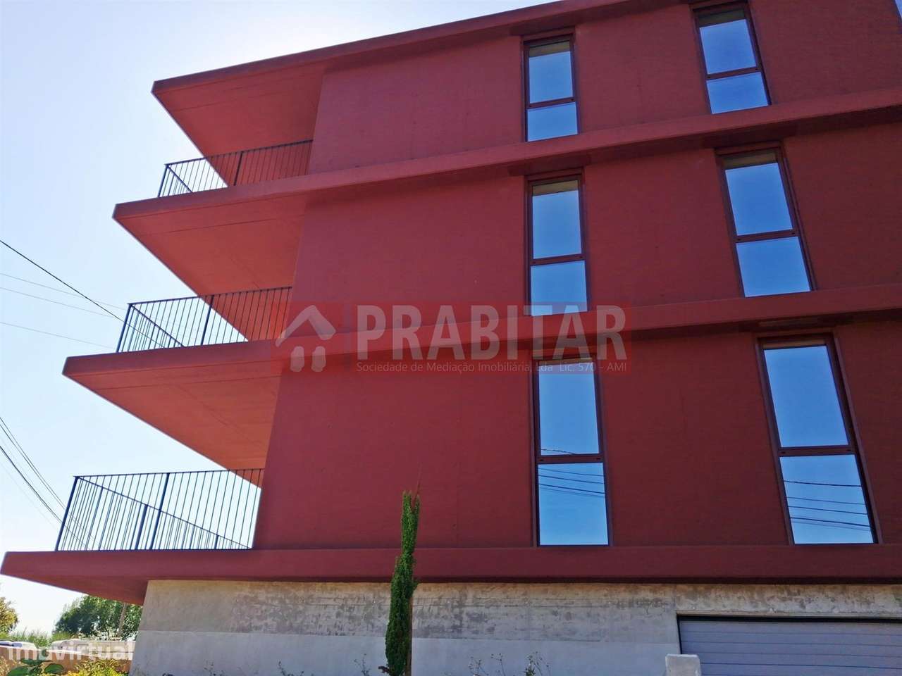 APARTAMENTO T2 . NOVO-42