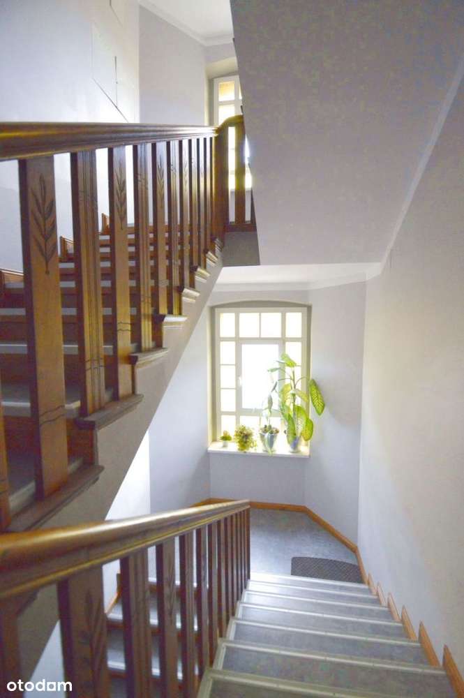 Wyjątkowe mieszkanie w stylu dworkowym – centrum O-17