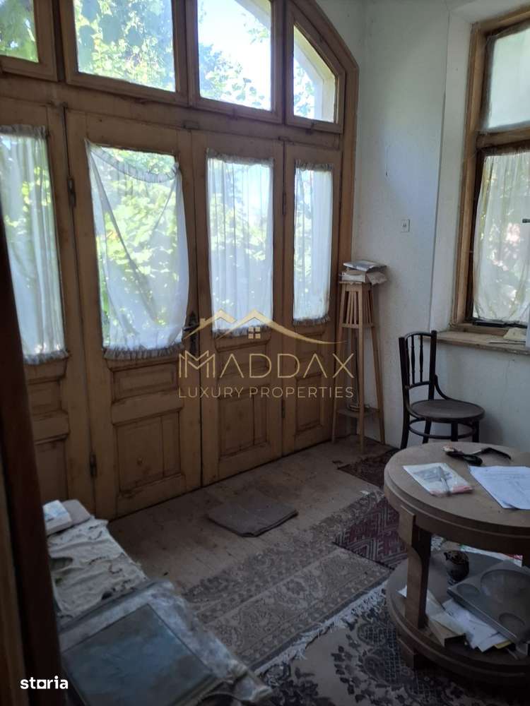 Casa traditionala cu potential**Teren 1712 MP**in Centrul IANCA //OLT - Imagine principală: 5/12