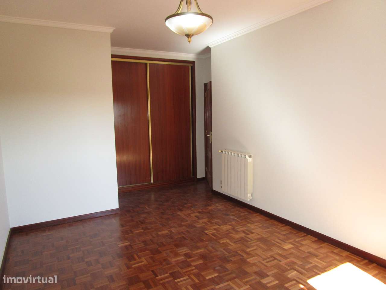 T3 no centro de Lourosa com garagem fechada-16