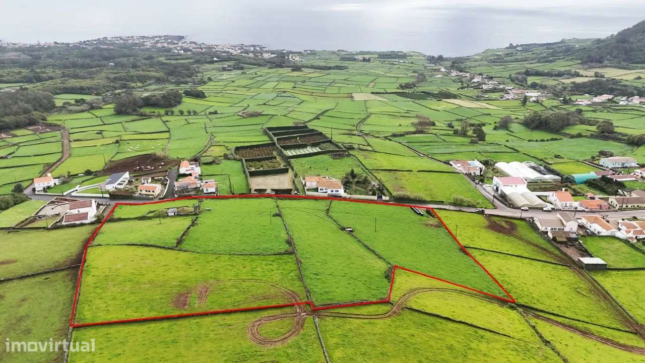 Oportunidade Única!- Terreno com Vista Mar, Serra e Campo - Grande imagem: 2/7