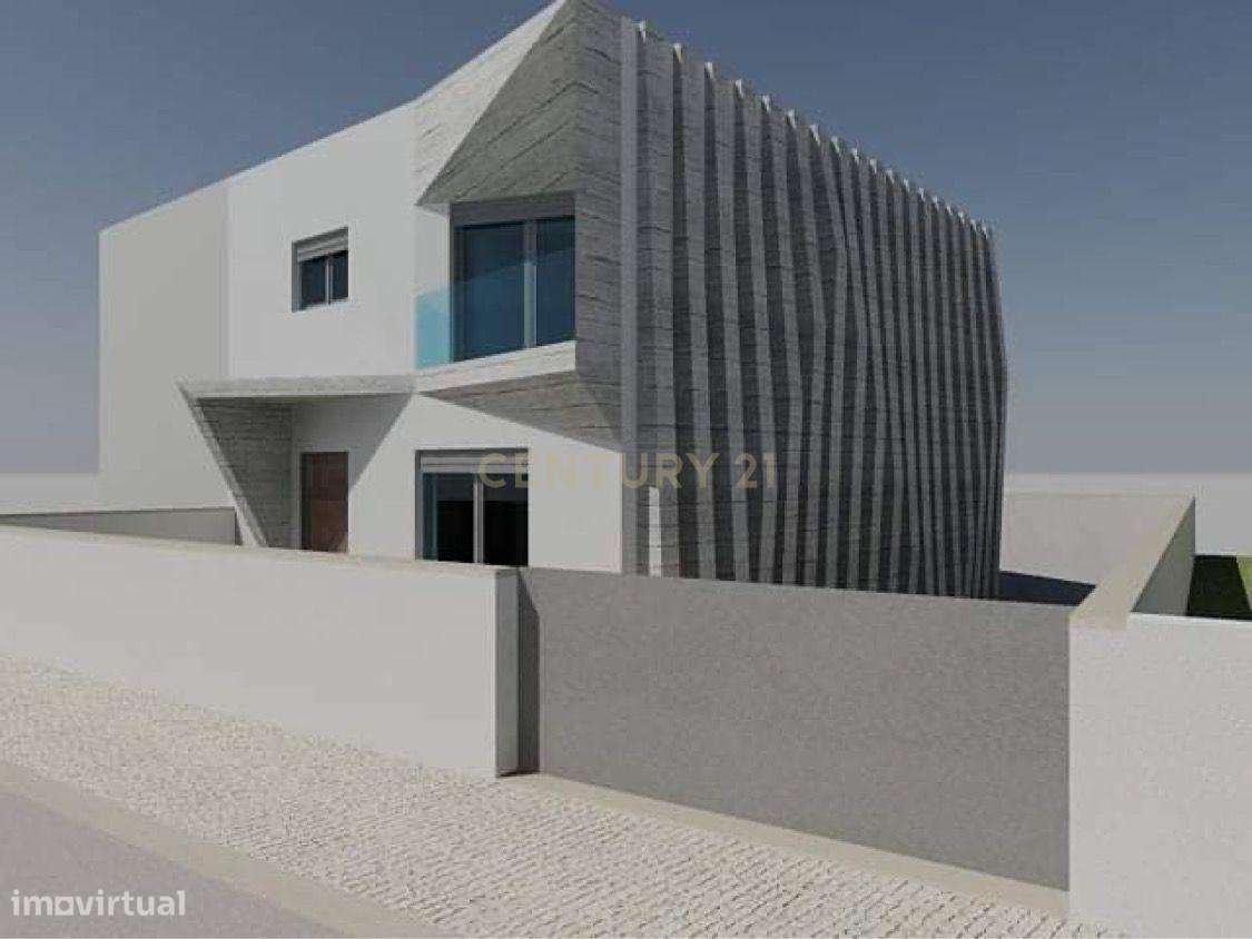 Terreno Urbano de 242m2 com viabilidade para construção de Moradia V3-6