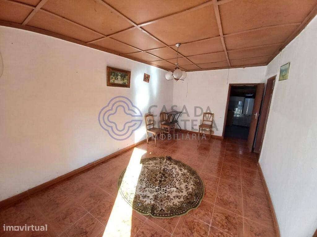 Moradia para recuperar perto da cidade de Tomar no Centro de Portugal - Grande imagem: 4/37