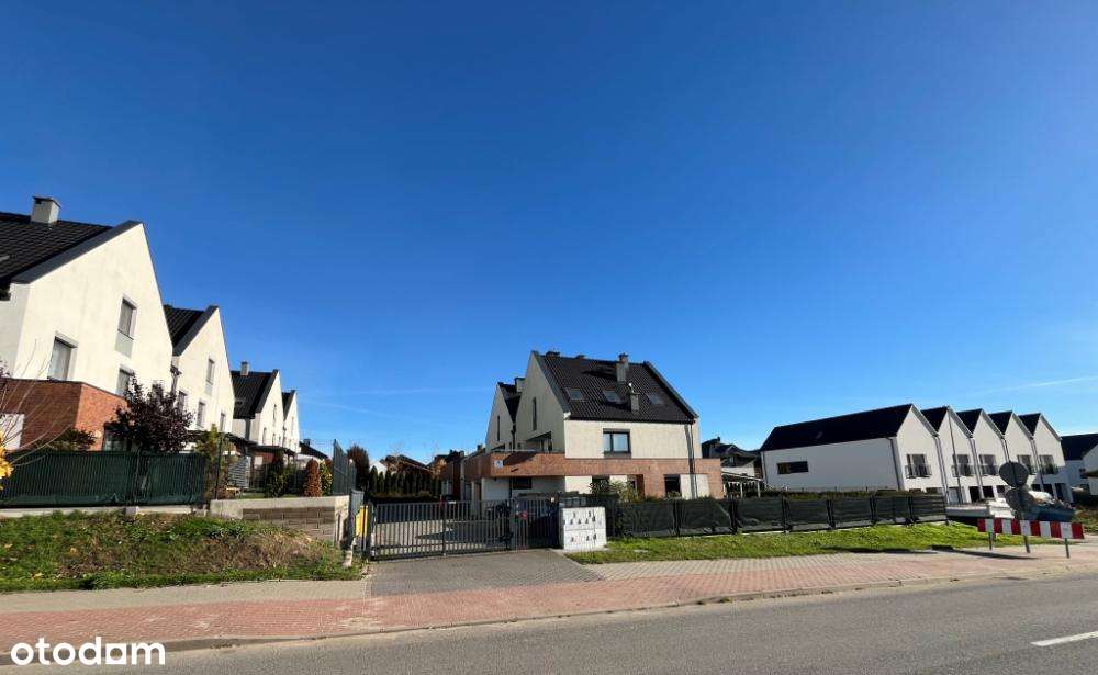 Duży apartament w czterorodzinnym budynku-1