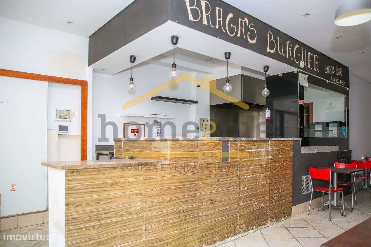 Loja com terraço e lugar de garagem - Grande imagem: 4/20