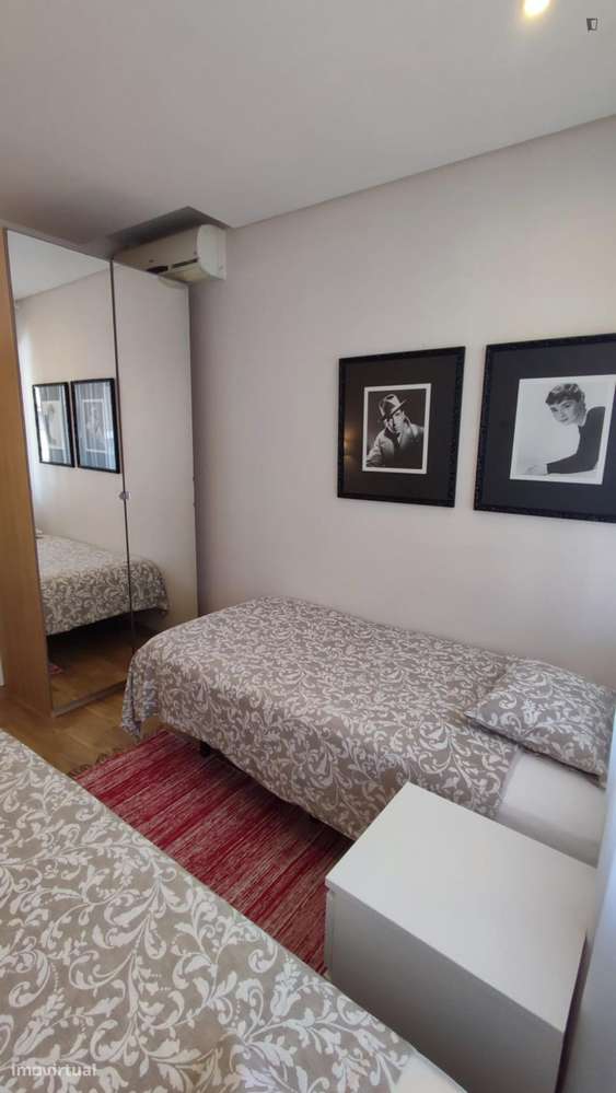 Quarto - localizado em Paranhos Porto - Grande imagem: 3/11