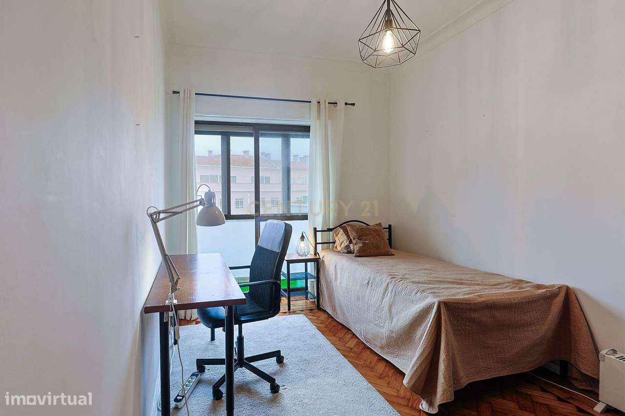 Apartamento T3 com Marquise e Varanda | Metro e Barco à Porta | Cacilh - Grande imagem: 5/32