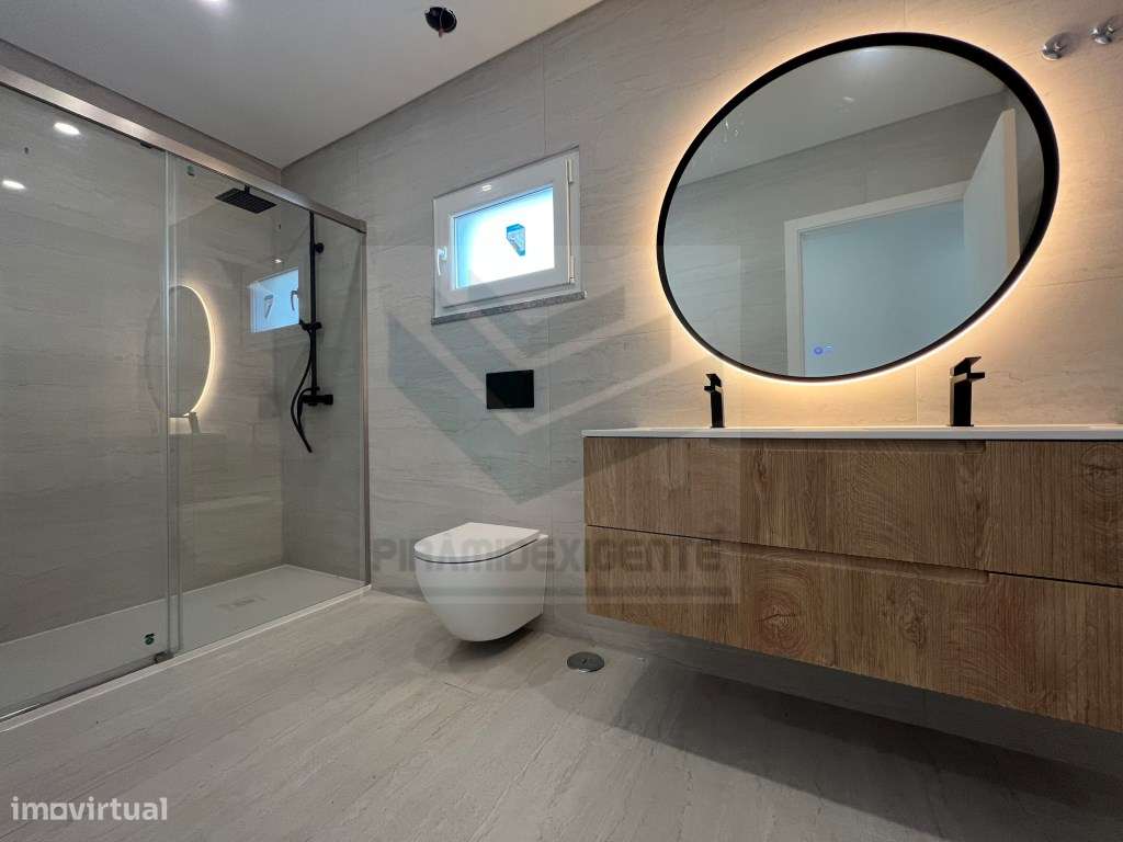 Moradia Isolada, Pronta! Piscina, Lavandaria, 2 min da Moita-12