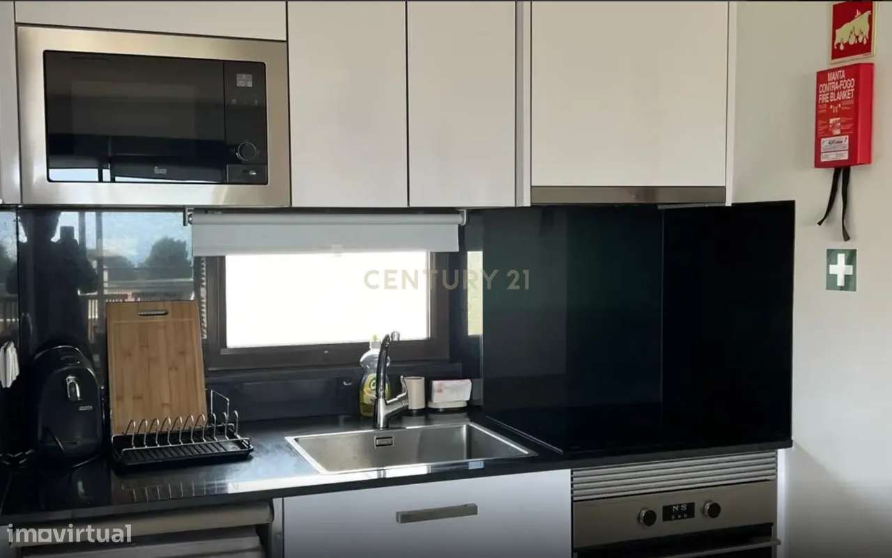 T0 renovado com vista mar, piscina e a 5 minutos a até da praia – Cent - Grande imagem: 5/13