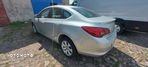 Opel Astra IV 1.4 T Business EU6 - 5