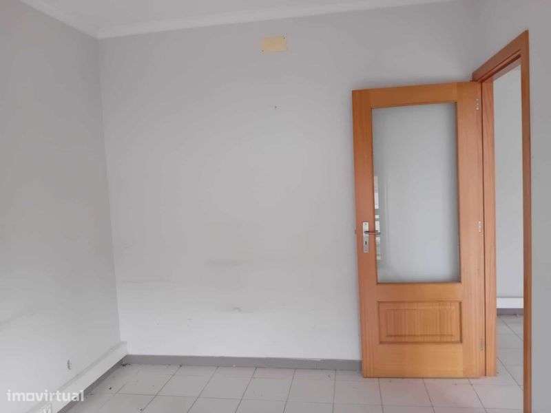 Ótima Oportunidade para investir numa Casa - Grande imagem: 5/11