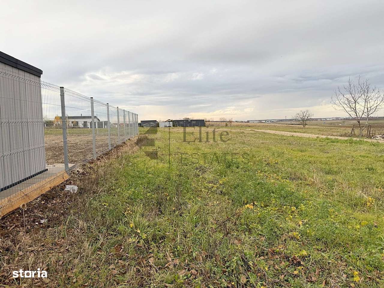 Teren intravilan de vanzare in Apateu | Dublu front-1