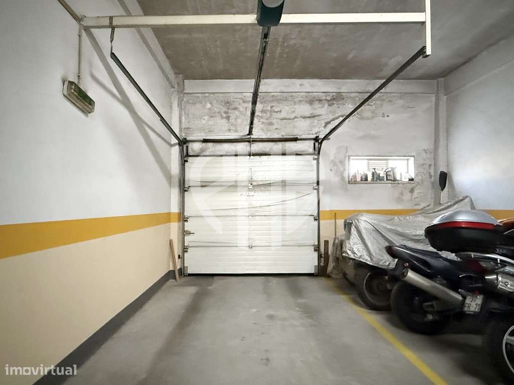 Apartamento T3 / C/Parqueamento // Santa Marta Corroios-49