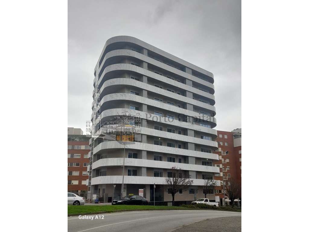 EXCELENTES APARTAMANENTOS T2 NOVOS PARA ARRENDAMENTO, COM A COZINHA... - Grande imagem: 2/34