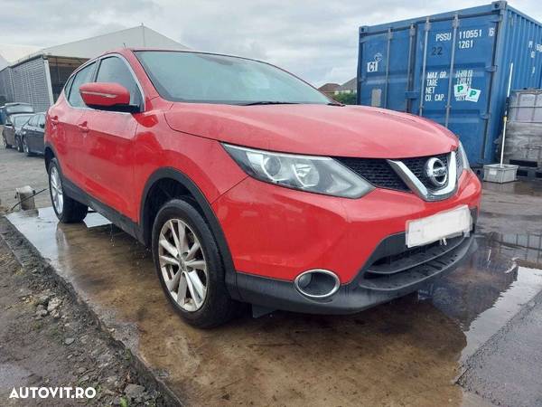 Far stanga Nissan Qashqai 2014 SUV 1.5 dCI - 2